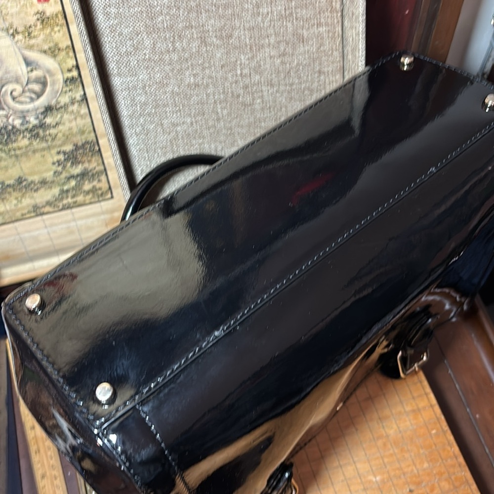 Kate Spade Black Shoulder Bag w Glossy Patent Finish and Branded Fabric Dust Bag - Picture 9 of 17